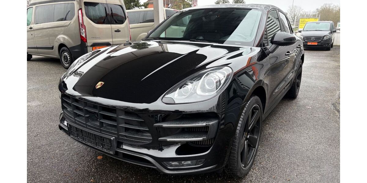 Porsche Macan 286.800 km 22.900 &euro; Lübeck 23560
