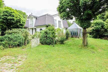 Haus Stockelsdorf - 4 Zimmer, 200 m&sup2;, 890.000&euro; | Angebot:24696883