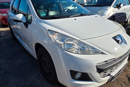 Peugeot 207 299.569 km 1.999 &euro; Lübeck 23568