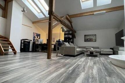 Wohnung Elmenhorst - 4 Zimmer, 220 m&sup2;, 2.000&euro; | Angebot:24749742