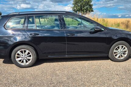 VW Golf 101.000 km 11.800 &euro; Grebenhagen 23623