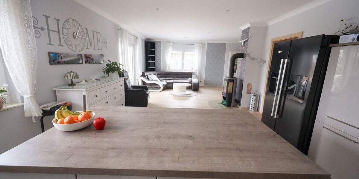 Einfamilienhaus Groß Grönau - 4 Zimmer, 125 m&sup2;, 2.200&euro; | Angebot:25385415