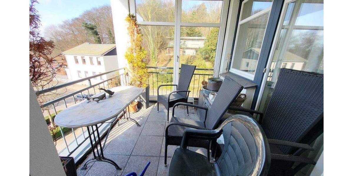 Etagenwohnung Bad Schwartau - 3 Zimmer, 109 m&sup2;, 1.630&euro; | Angebot:25601899