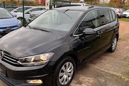 VW Touran 97.300 km 18.156 &euro; Ahrensbök 23623