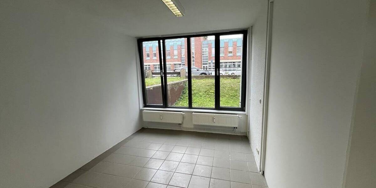 Gewerbeobjekt Lübeck St. Lorenz Nord - 2 Zimmer, 62 m&sup2;, 790&euro; | Angebot:26289351