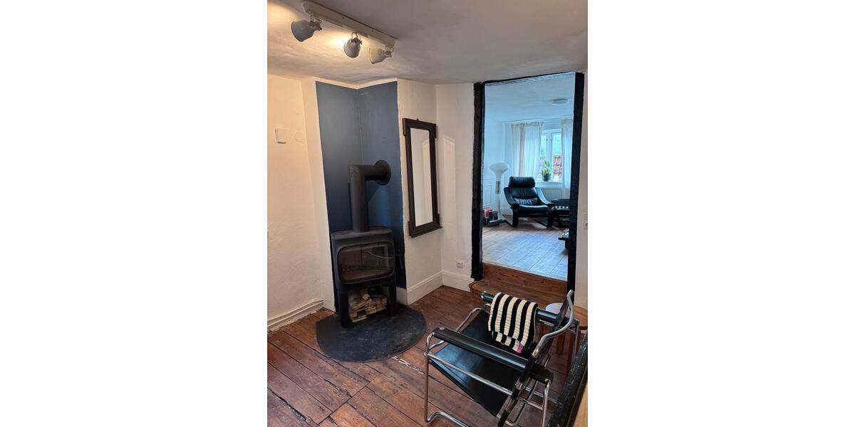 Etagenwohnung Lübeck Innenstadt - 2 Zimmer, 110 m&sup2;, 700&euro; | Angebot:25419605