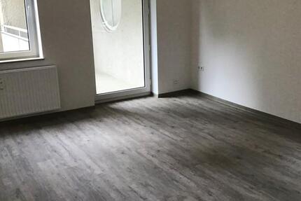 Renovierte 3-Zimmer-Wohnung mit Balkon zimmer