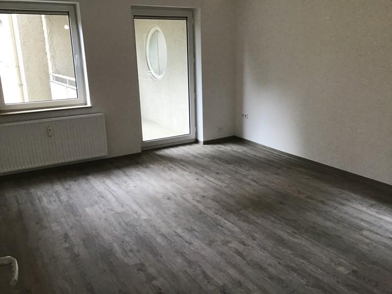 Renovierte 3-Zimmer-Wohnung mit Balkon zimmer