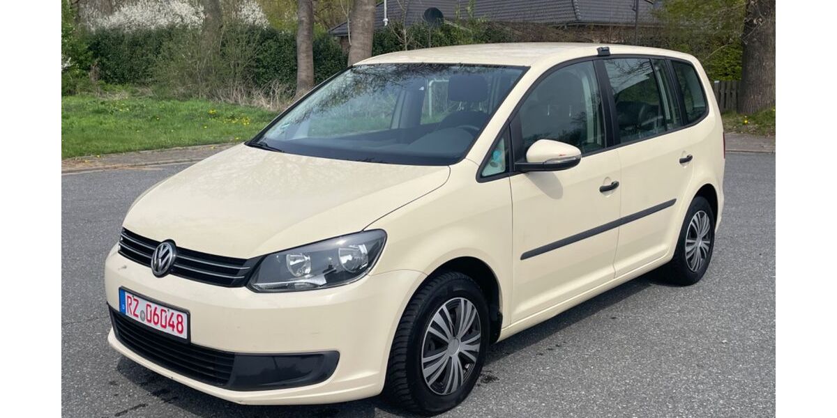 VW Touran 313.000 km 3.500 &euro; Kastorf 23847