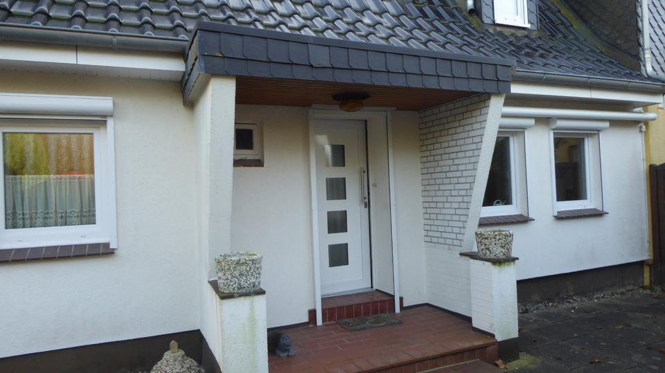 Reihenhaus Bad Segeberg - 4 Zimmer, 90 m&sup2;, 250.000&euro; | Angebot:25282738