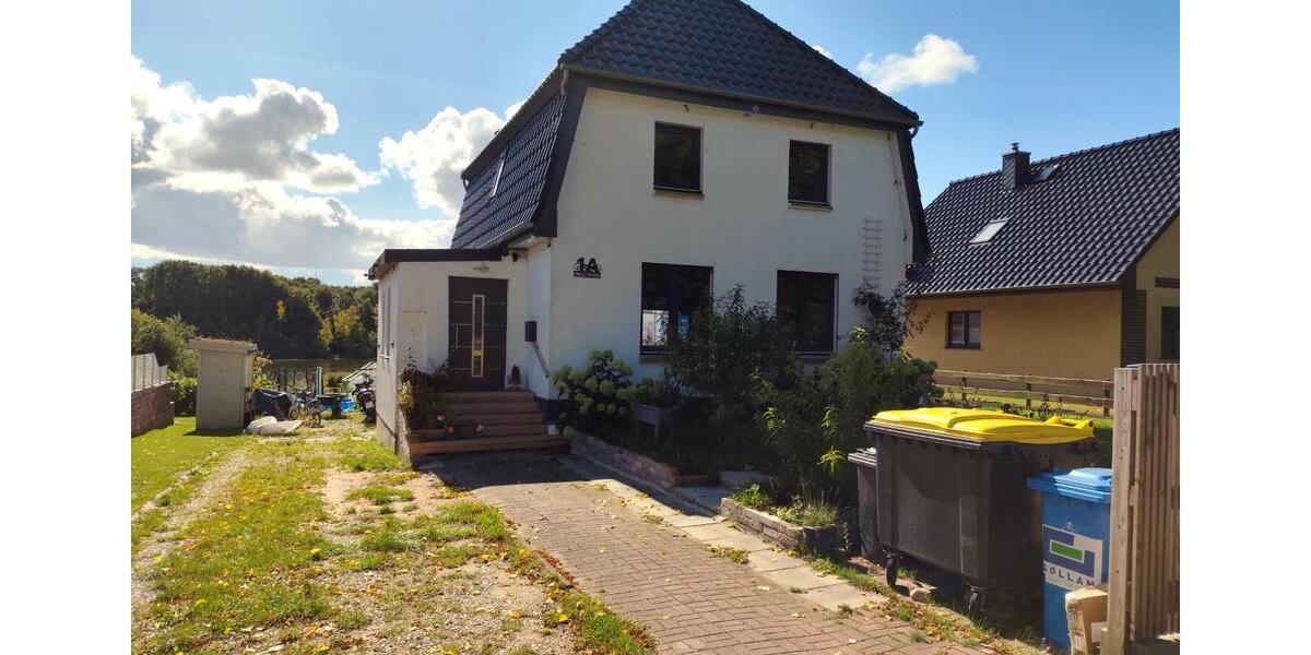 Einfamilienhaus Lüdersdorf - 9 Zimmer, 214 m&sup2;, 430.000&euro; | Angebot:27136680