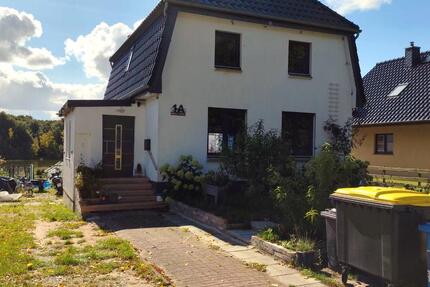 Haus Lüdersdorf - 9 Zimmer, 214 m&sup2;, 430.000&euro; | Angebot:27136680