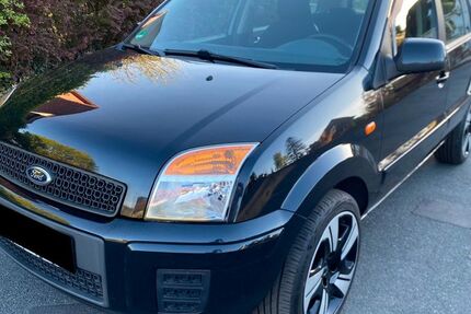 Ford Fusion 145.000 km 2.750 &euro; Ratzeburg 23909