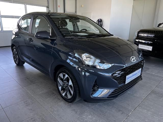 Hyundai i10 9.099 km 17.980 &euro; Lübeck 23562