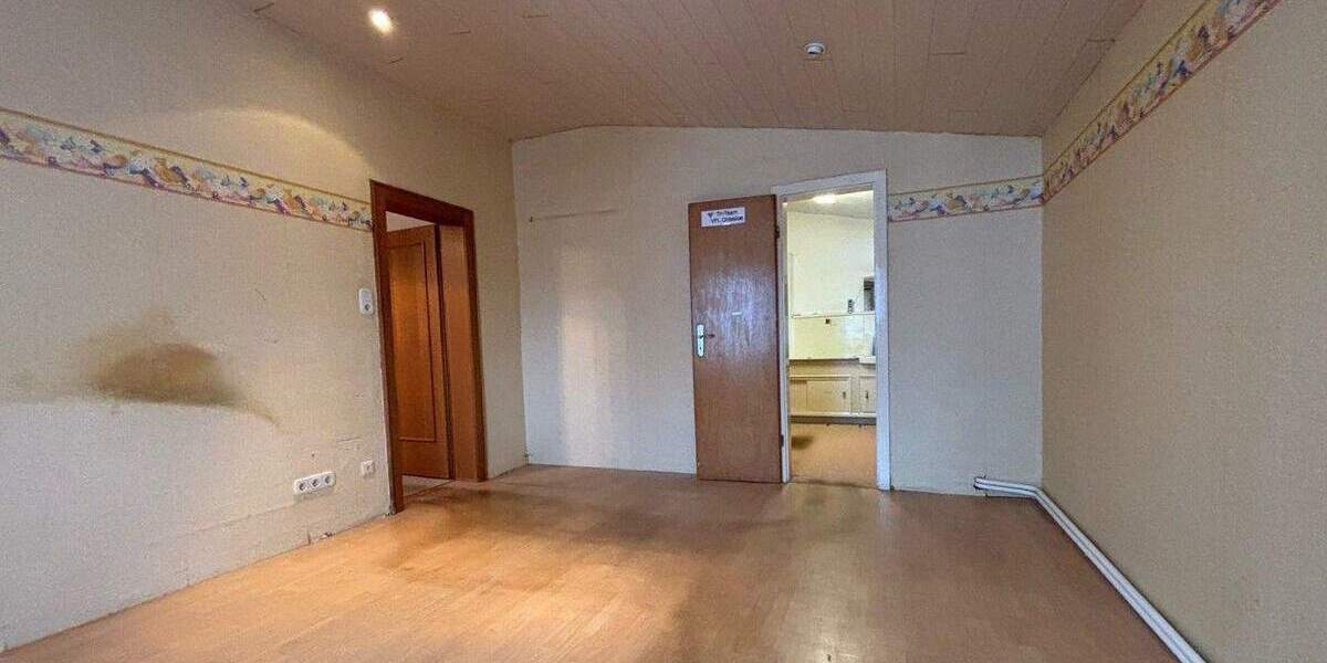 Mehrfamilienhaus, Wohnhaus Reinfeld - 9 Zimmer, 194 m&sup2;, 390.000&euro; | Angebot:25835057