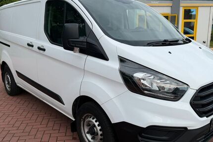 Ford Transit Custom 171.000 km 9.900 &euro; Lübeck 23560
