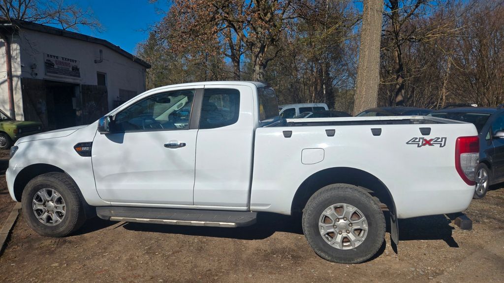 Ford Ranger 210.000 km 15.232 &euro; Lübeck 23568