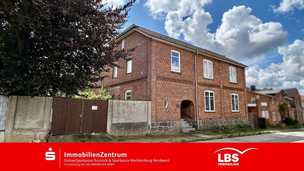 Mehrfamilienhaus, Wohnhaus Dassow - 1 Zimmer, 290 m&sup2;, 170.000&euro; | Angebot:25210705
