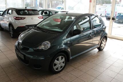 Toyota Aygo (X) 72.721 km 3.990 &euro; Bad Oldesloe 23843