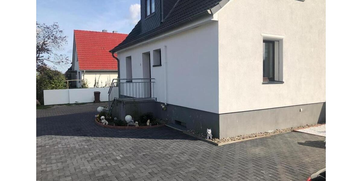 Dachgeschoßwohnung Lübeck Sankt Lorenz Nord - 2.5 Zimmer, 58 m&sup2;, 900&euro; | Angebot:24680004