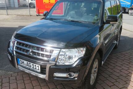 Mitsubishi Pajero 98.000 km 28.900 &euro; Stockelsdorf 23617