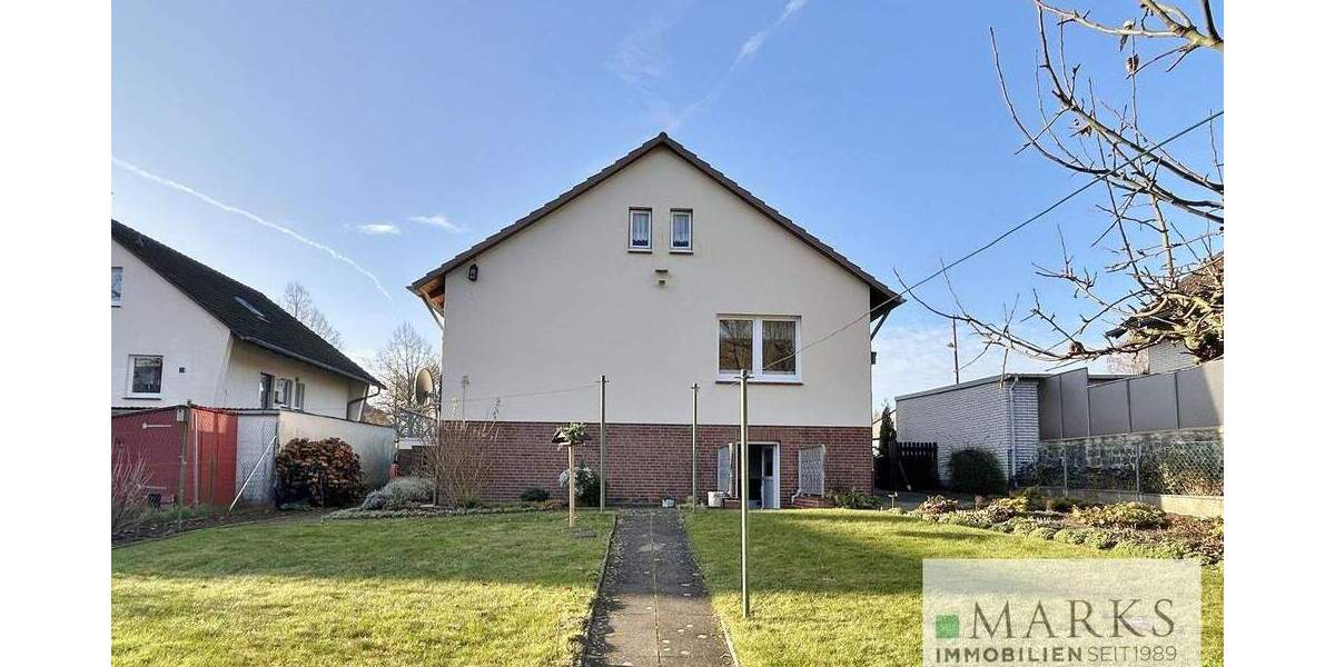 Gepflegtes Einfamilienhaus auf schönem Grundstück mit unverbaubarem Blick - Lübeck St. Jürgen 3 zimmer