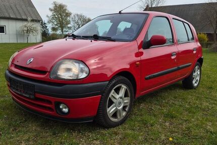 Renault Clio 165.100 km 1.650 &euro; Königsfeld 19217