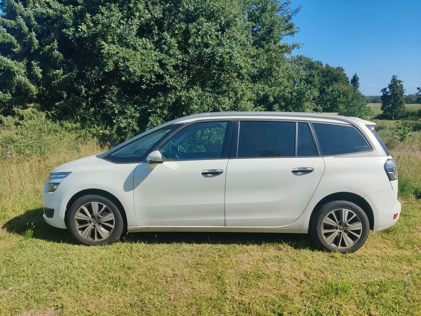 Citroen C4 Picasso 187.800 km 7.300 € Travenbrück 23843