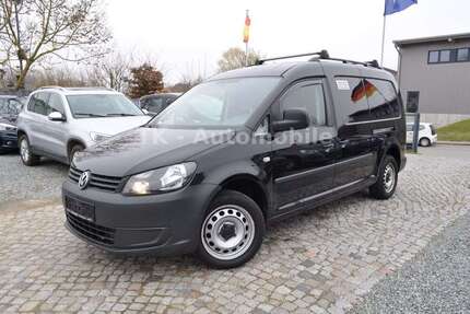 VW Caddy 97.000 km 10.480 &euro; Ahrensboek 23623
