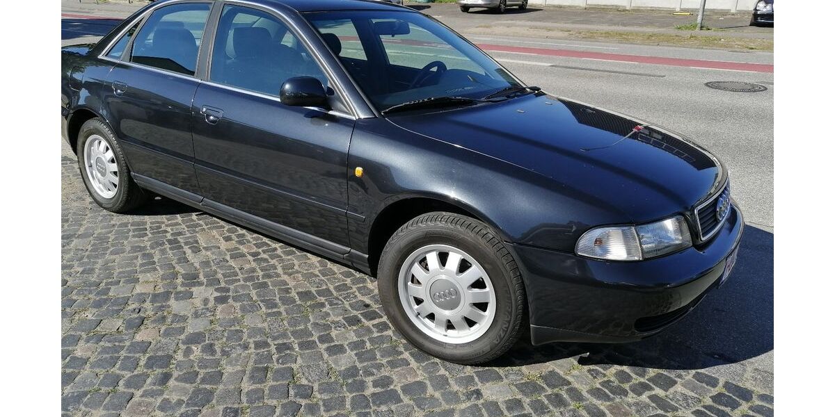 Audi A4 182.433 km 2.990 &euro; Lübeck 23556
