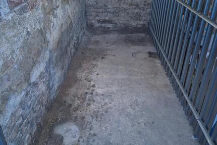 Günstiger Lagerraum im trockenen Keller nahe Bad Segeberg zimmer