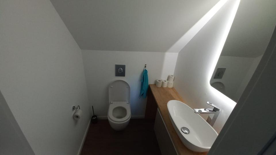 Dachgeschoßwohnung Timmendorfer Strand - 3 Zimmer, 90 m&sup2;, 1.200&euro; | Angebot:25452977