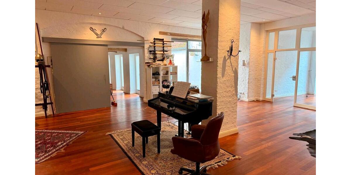 Loft - Studio - Atelier Lübeck Sankt Jürgen - 3 Zimmer, 217 m&sup2;, 2.150&euro; | Angebot:26611997