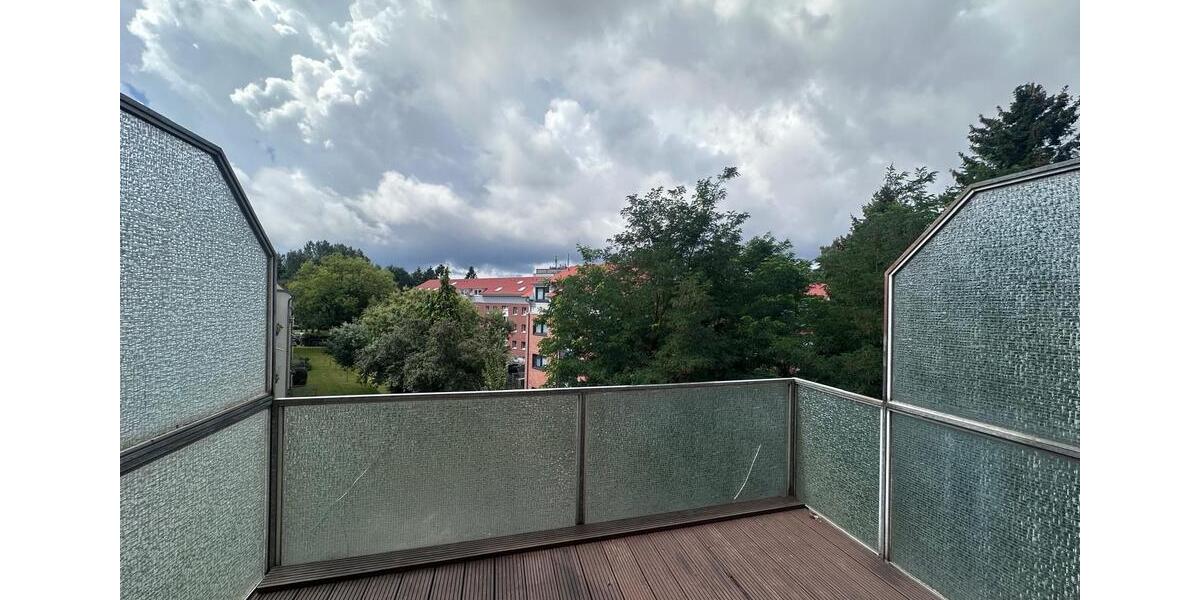 Etagenwohnung Lübeck Sankt Jürgen - 3 Zimmer, 80 m&sup2;, 1.450&euro; | Angebot:26456424