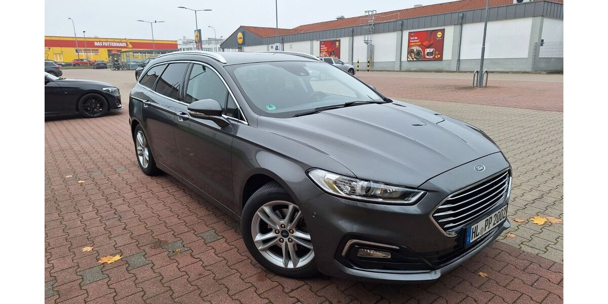 Ford Mondeo 135.000 km 11.700 &euro; Lübeck 23562