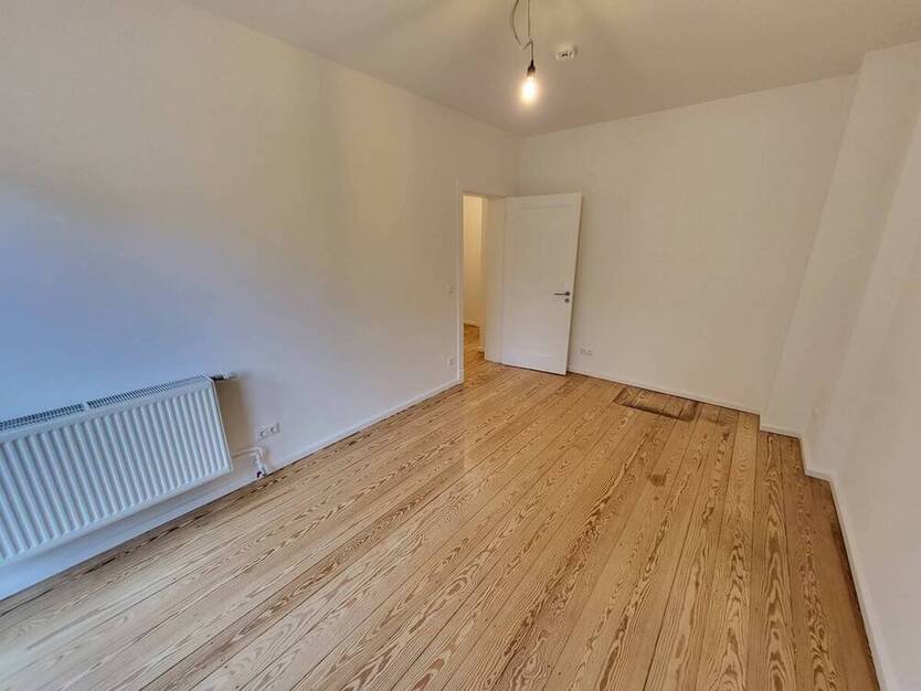Erstbezug nach Sanierung! 2,5-Zi.-Wohnung in Lübeck-St. Lorenz-Nord (Nähe Lohmühle), Marquardstraße