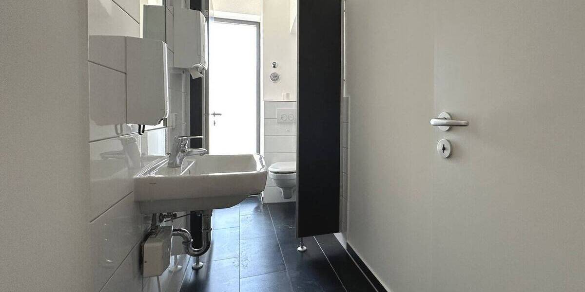 Gewerbeobjekt Lübeck Innenstadt - 7 Zimmer, 3.635&euro; | Angebot:26920193