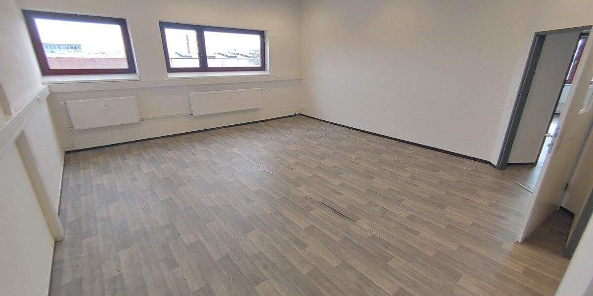 Gewerbeobjekt Lübeck / Genin St. Jürgen - 5 Zimmer, 160 m&sup2;, 850&euro; | Angebot:23952814