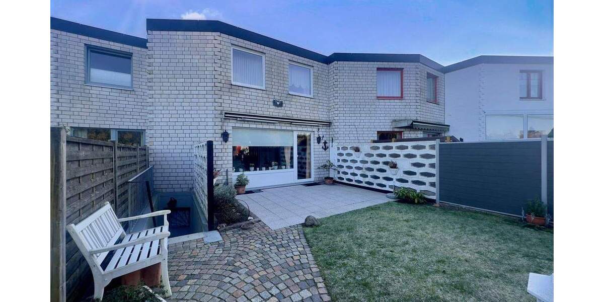 Reihenmittelhaus Lübeck Kücknitz - 4 Zimmer, 111 m&sup2;, 298.000&euro; | Angebot:25196237