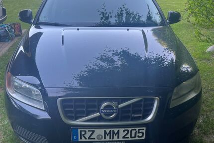 Volvo V70 266.000 km 4.500 &euro; Mustin 23911