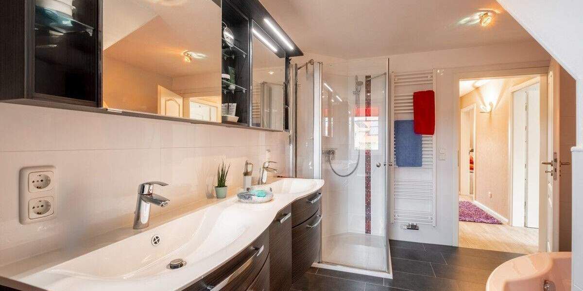 Moderne Doppelhaushälfte im Umland von Lübeck zu verkaufen 5 zimmer