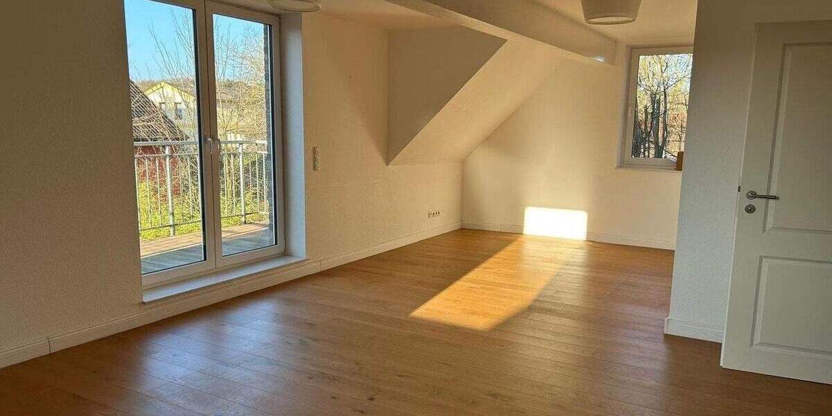 Etagenwohnung Pansdorf Pansdorf - 4 Zimmer, 130 m&sup2;, 350.000&euro; | Angebot:25797607