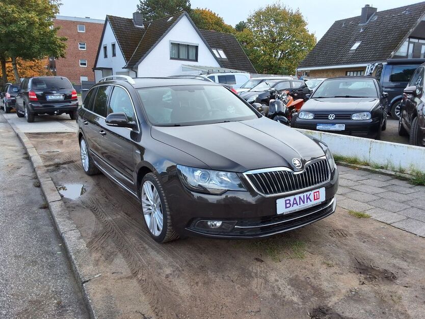 Skoda Superb 130.781 km 11.790 € Lübeck 23556