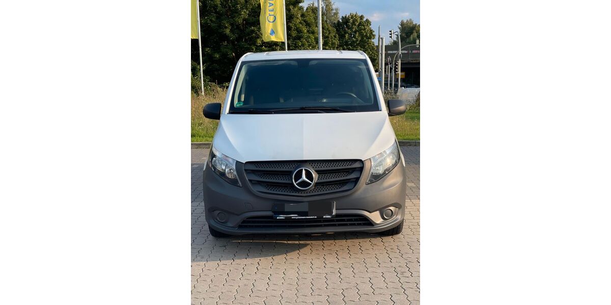 Mercedes-Benz Vito 180.000 km 13.500 &euro; Lübeck 23554