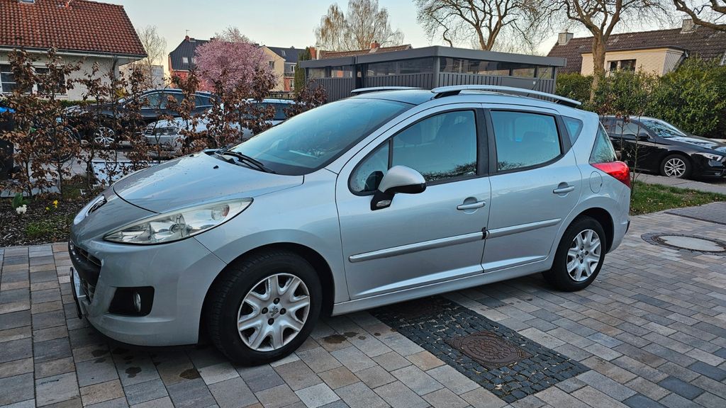 Peugeot 207 102.000 km 3.450 &euro; Lübeck 23554