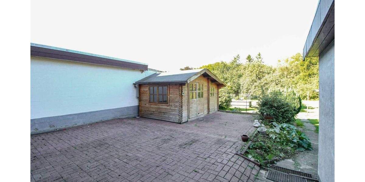 Charmante Doppelhaushälfte auf Erbpachtgrund mit großem Garten und Gestaltungspotenzial 5 zimmer