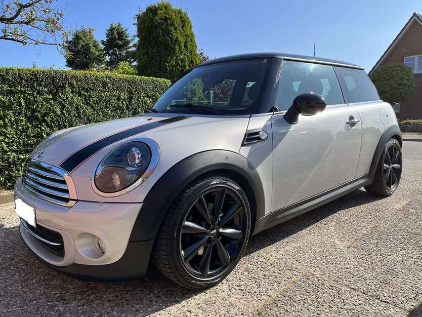 Mini One 143.000 km 6.800 € Pölitz 23847