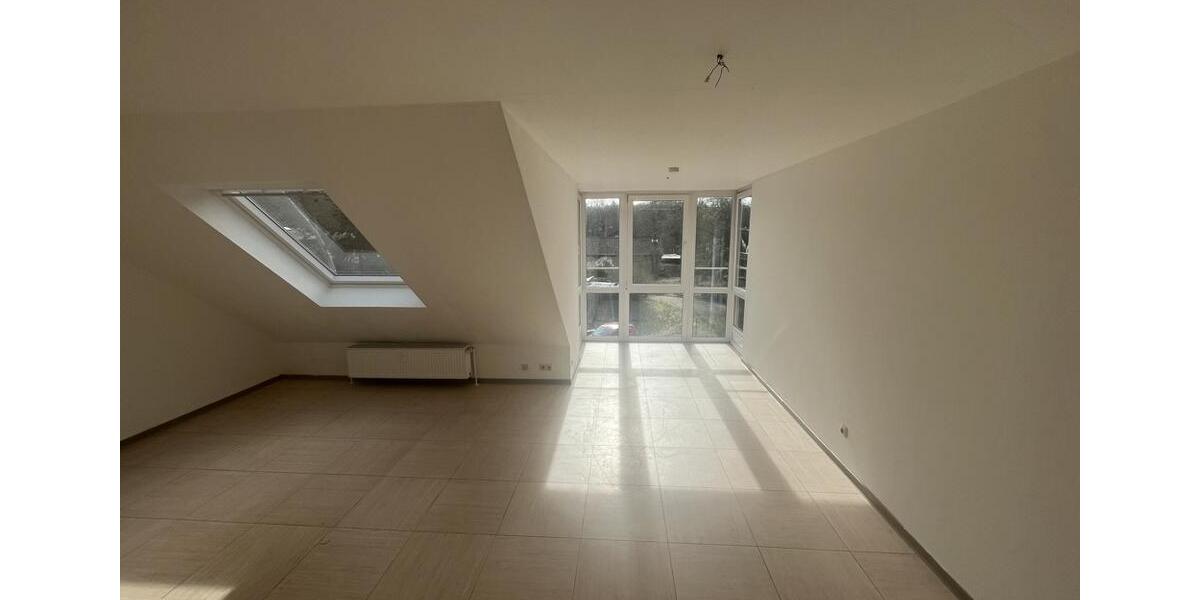 Dachgeschoßwohnung Mölln - 4 Zimmer, 74 m&sup2;, 410&euro; | Angebot:25569826