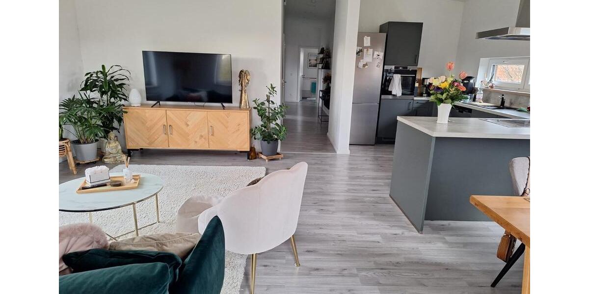 Etagenwohnung Bad Segeberg - 3 Zimmer, 104 m&sup2;, 1.250&euro; | Angebot:25304256