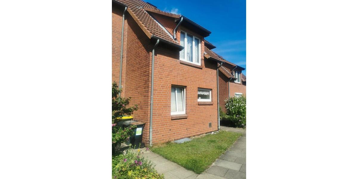 Reihenhaus Mölln - 4 Zimmer, 112 m&sup2;, 295.000&euro; | Angebot:27225354